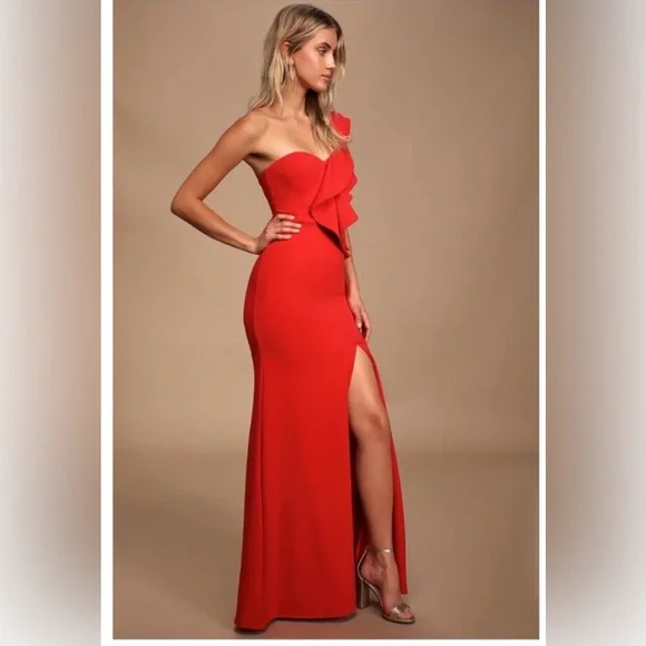 Lulu's Red Kiss Me Again Formal Maxi Gown with Asymmetric Ruffles & Slit - Picture 2 of 8